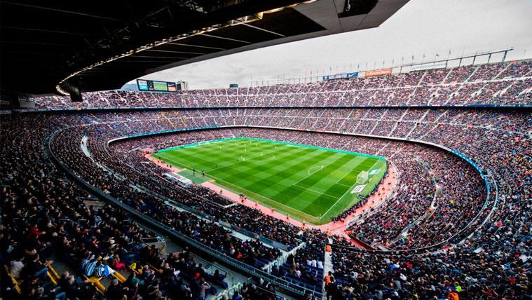 El Camp Nou durante un partido del FC Barcelona
