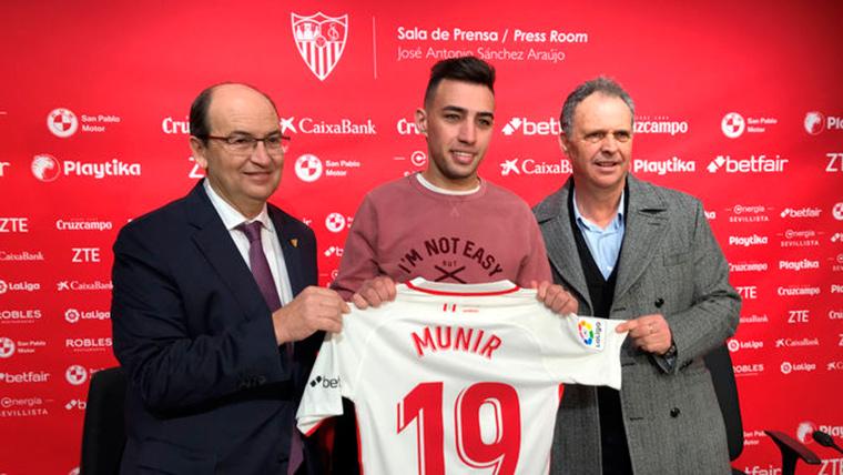 Munir El Haddadi, presentado oficialmente con el Sevilla