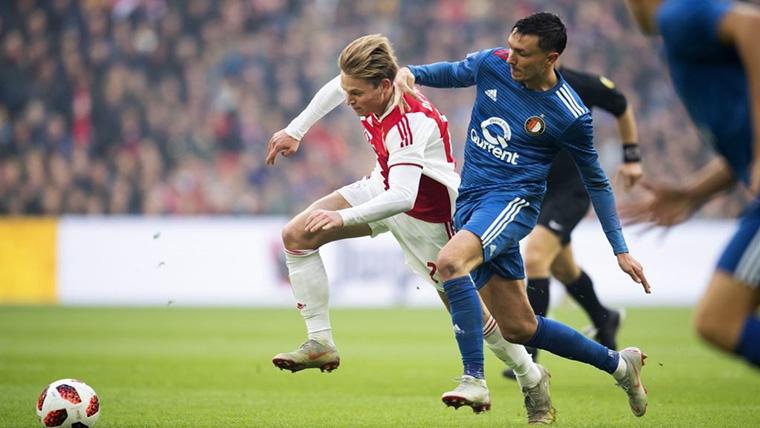 Frenkie de Jong, durante un compromiso con el Ajax