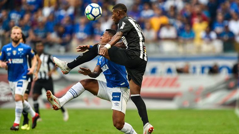 Emerson Appeared, during a party with the Athletic Mineiro