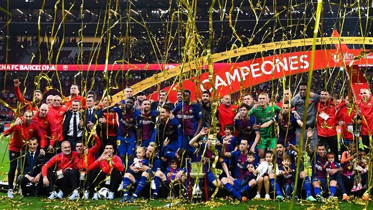 The FC Barcelona, celebrating a title harvested does some seasons