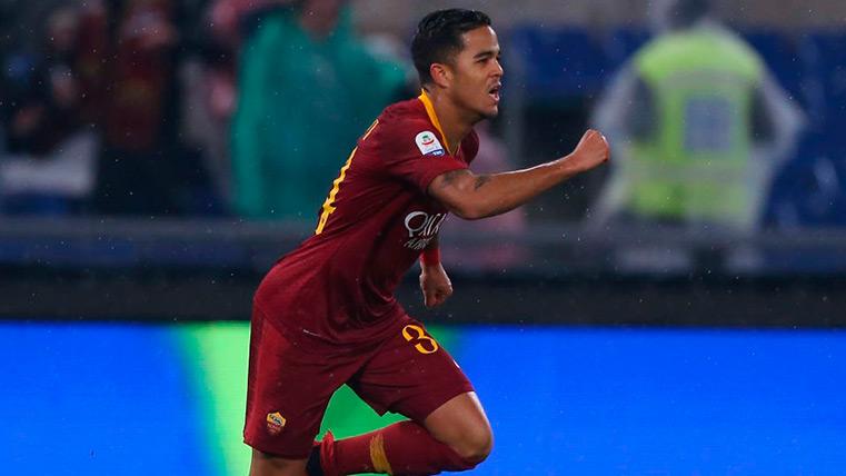 Justin Kluivert in a meeting with the Rome