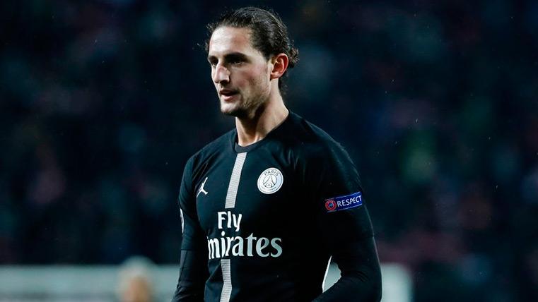 Rabiot con la camiseta del PSG