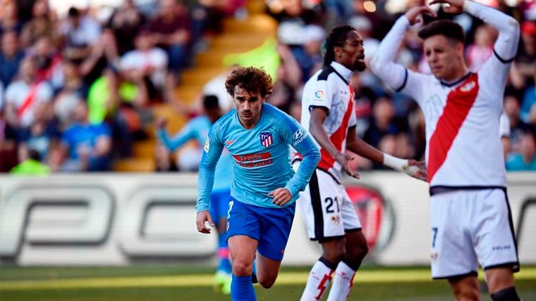 Antoine Griezmann celebrates a goal with the Athletic of Madrid
