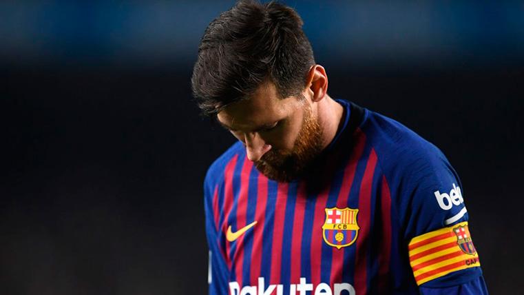 Leo Messi, cabizbajo against the Valladolid in the Camp Nou