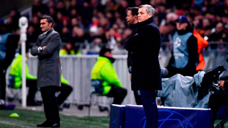 Bruno Génésio en un partido del Olympique de Lyon