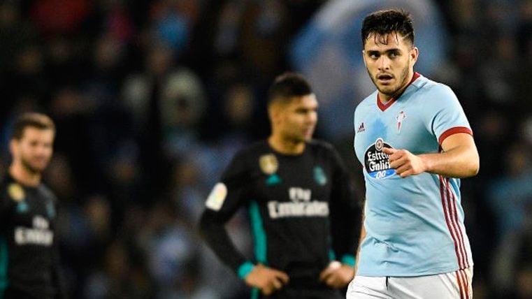 Maxi Gómez en un partido con el Celta de Vigo