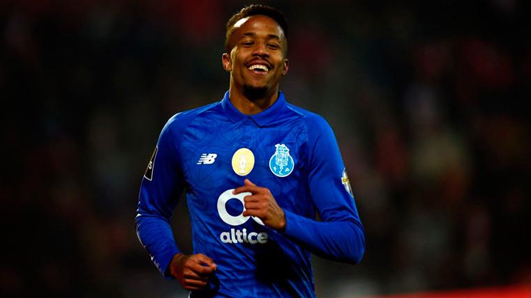 Éder Militao With the Port wine