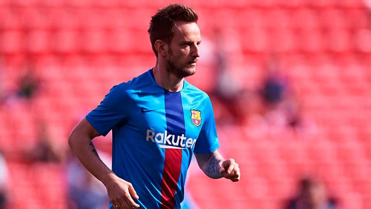 Ivan Rakitic in the warming against the Seville
