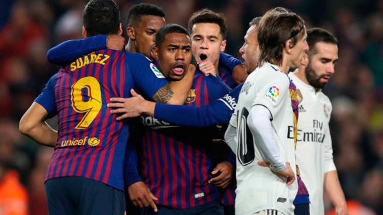 Malcom, celebrating a marked goal against the Real Madrid