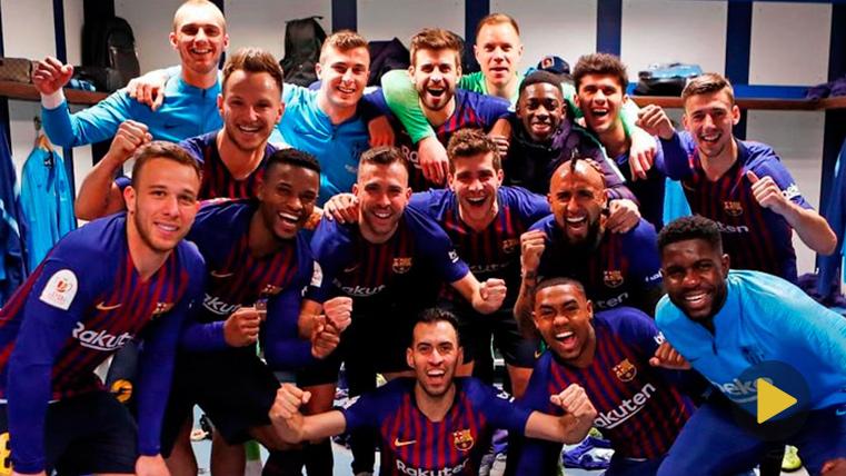 The FC Barcelona, celebrating the pass to the final of the Glass of Rey