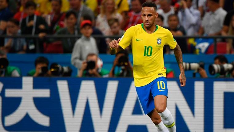 Neymar con la selección de Brasil