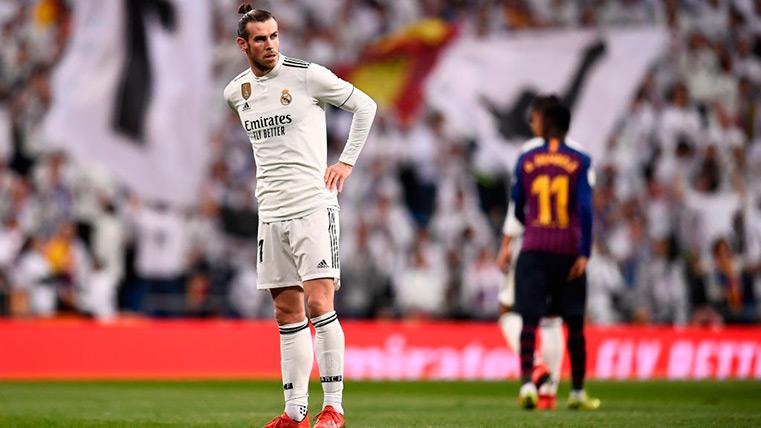 Gareth Bale se fue pitado del Clásico