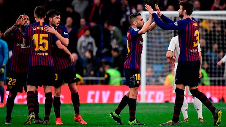 Los jugadores del Barça celebran la victoria contra el Madrid