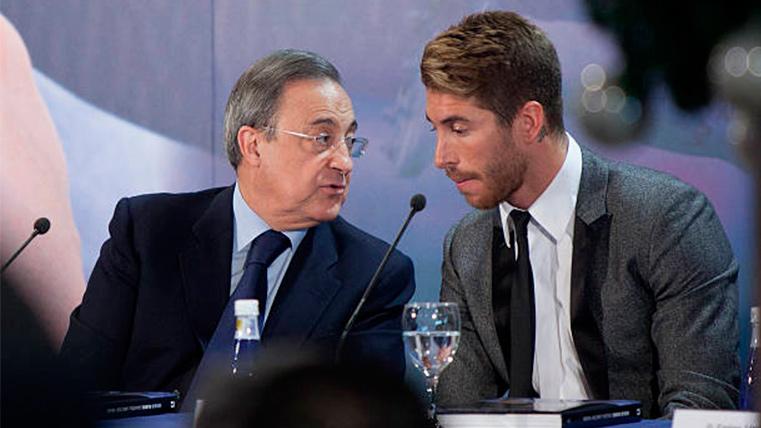 Sergio Ramos y Florentino Pérez en un acto