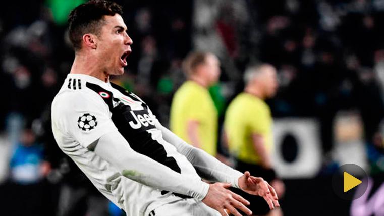 Cristiano Ronaldo, emulating the controversial gesture of Simeone
