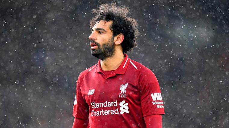 Mo Salah en un choque con el Liverpool esta campaña