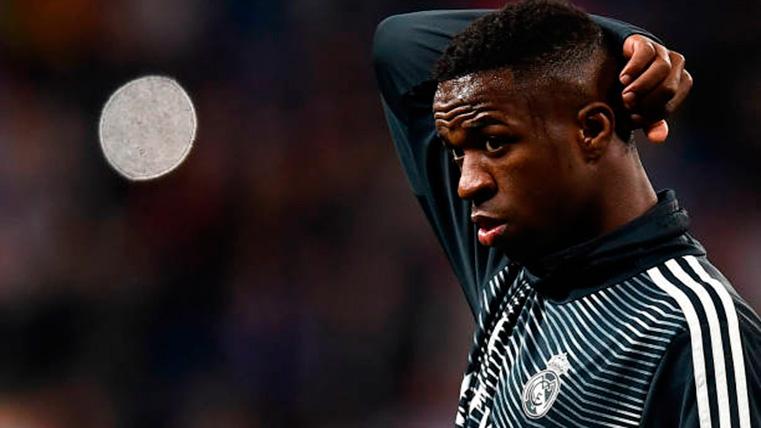 Vinícius Jr, durante un calentamiento con el Real Madrid