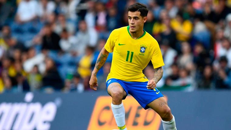 Philippe Coutinho in a party of the selection of Brazil