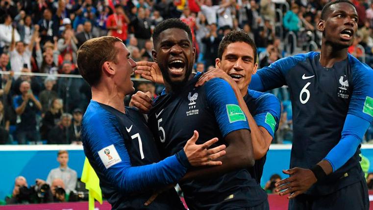 The players of France celebrate a goal