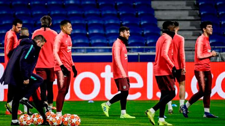 The Barça, training in the Ciutat Esportiva before a party of Champions
