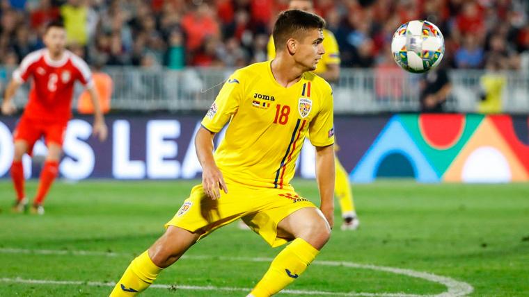 Razvan Marin en un partido con la selección de Rumania