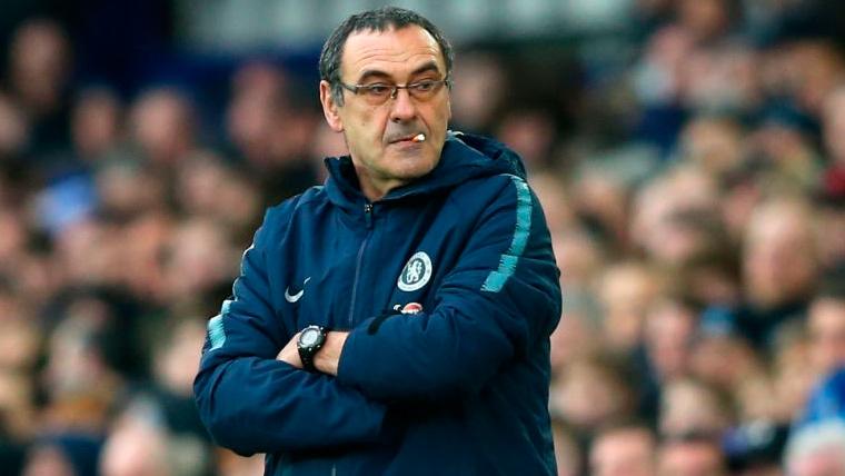 Maurizio Sarri in a party of Chelsea