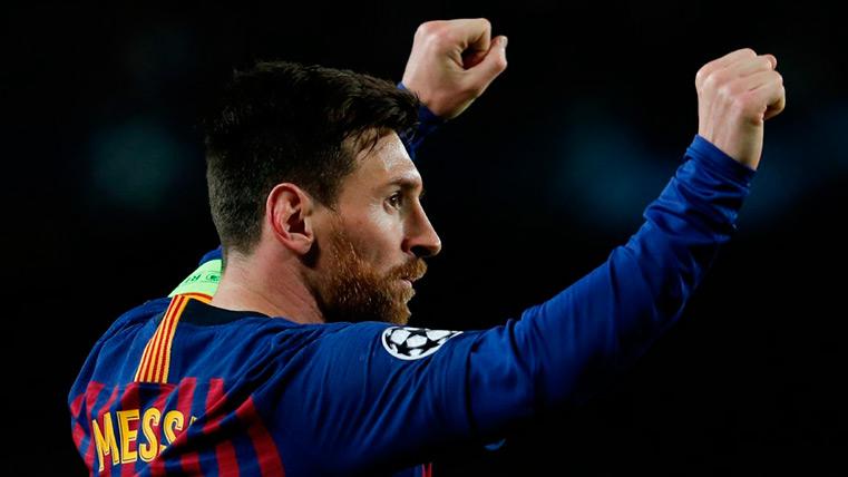 Leo Messi celebrates a goal