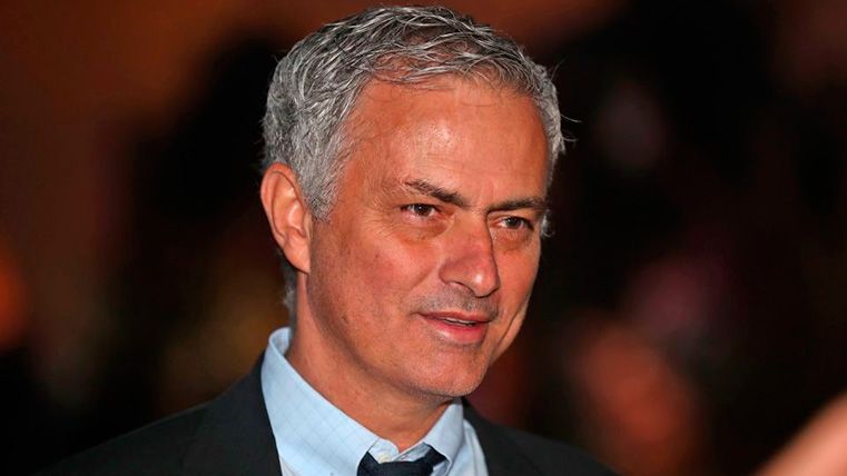 José Mourinho en un acto