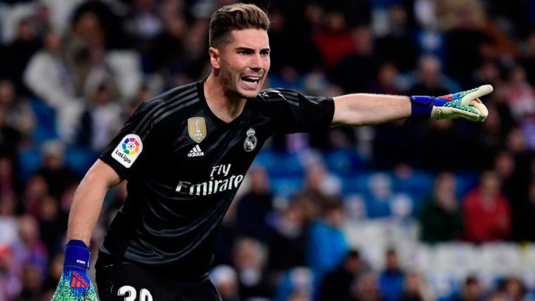 Luca Zidane in the goal of the Madrid