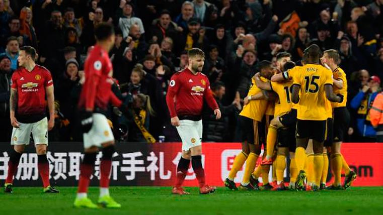 New defeat of the United in front of the Wolves