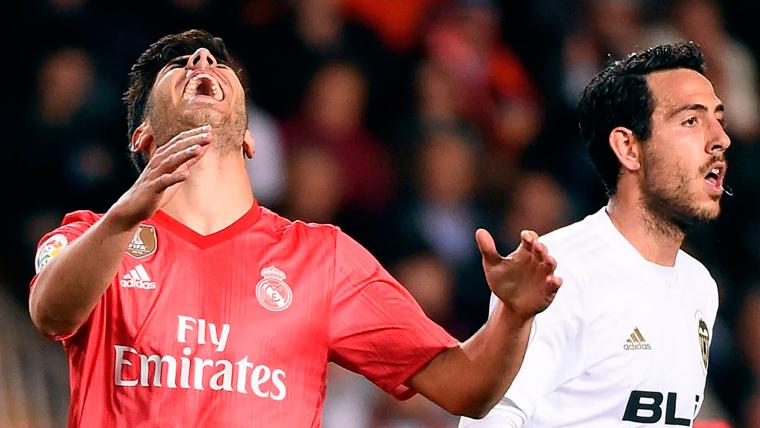 Marco Asensio se lamenta durante un partido del Real Madrid