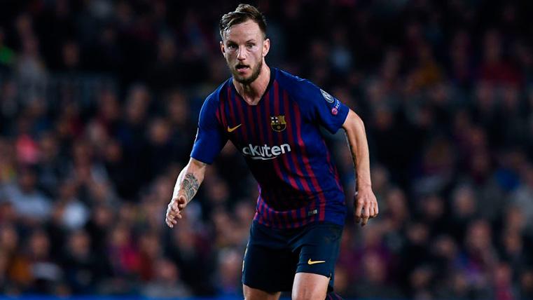 Rakitic en un partido con la camiseta del Barcelona