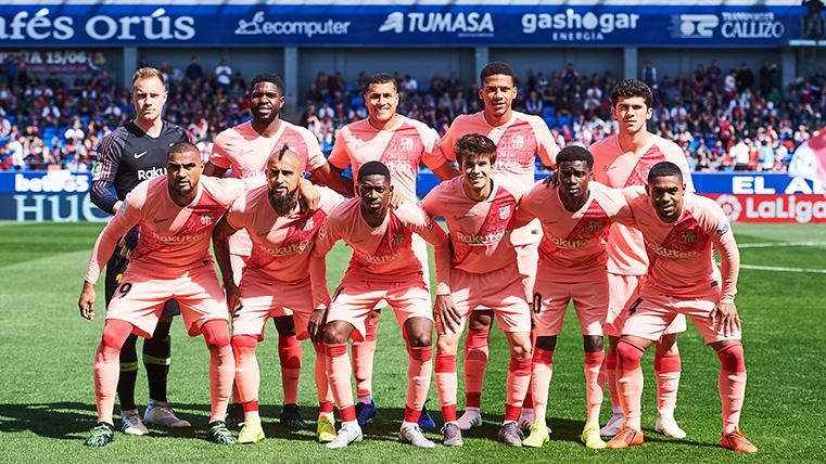 Alignment title of the FC Barcelona against the Huesca in The Alcoraz