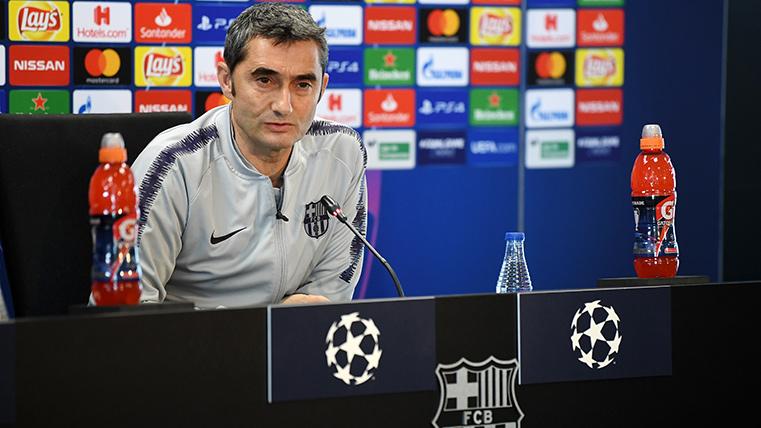 Ernesto Valverde, durante una rueda de prensa con el FC Barcelona
