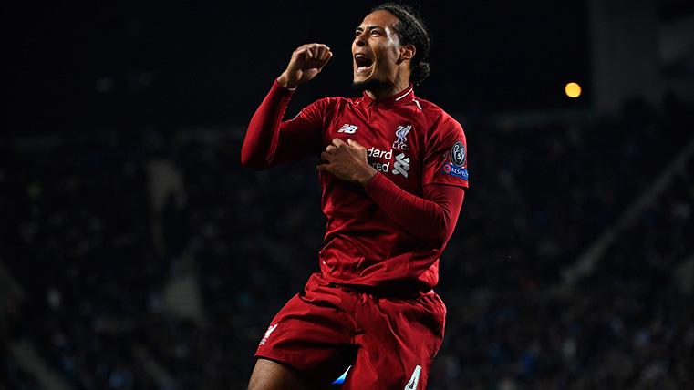 They go Dijk celebrates his goal against the Port wine