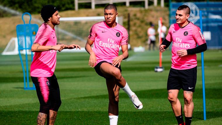 Neymar, Mbappé y Verratti en un entrenamiento del PSG | PSG_inside