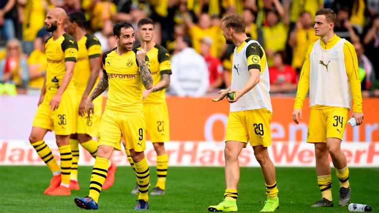 Paco Alcácer celebrates a victory of the Borussia Dortmund
