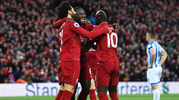 Salah, Keita y Mané celebran un gol contra el Huddesrfield