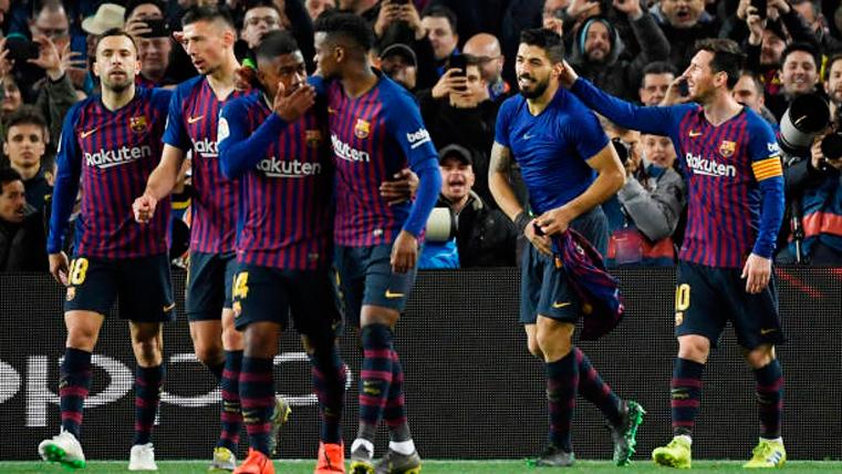The players of the Barcelona, celebrating a goal