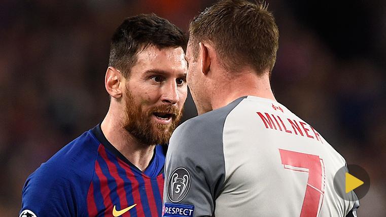 Leo Messi y James Milner, encarándose en el Camp Nou