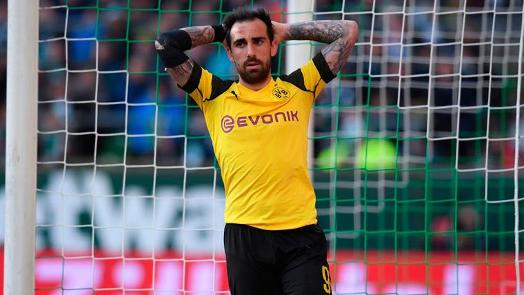 Paco Alcácer in a party with the Borussia Dortmund