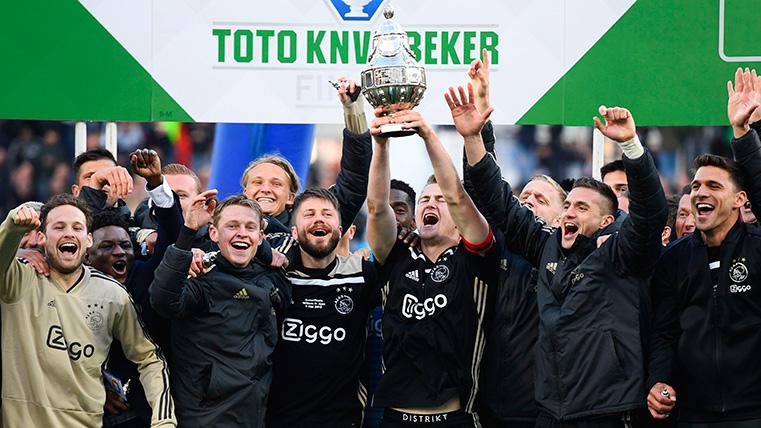 El Ajax levanta el título de Copa de Holanda