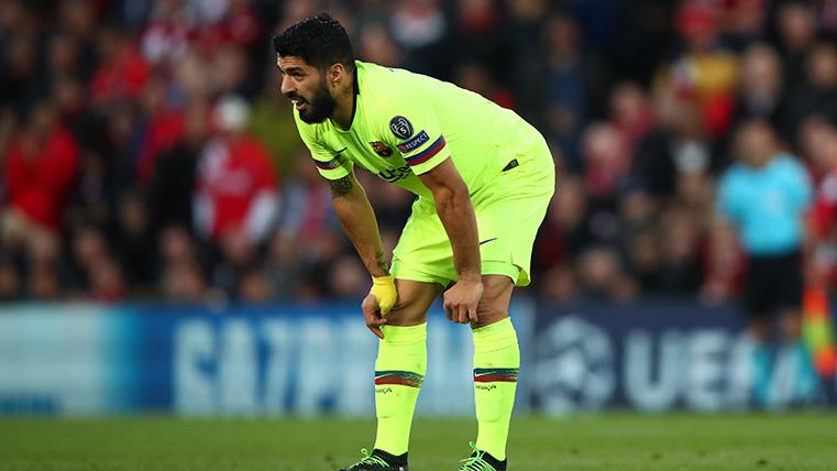 Luis Suárez in the party against the Liverpool regretting