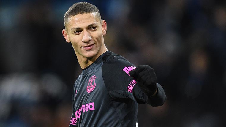 Richarlison In a party with the Everton this course