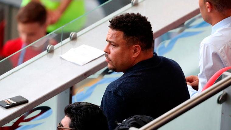 Ronaldo Nazario in a party of the World-wide of Russia