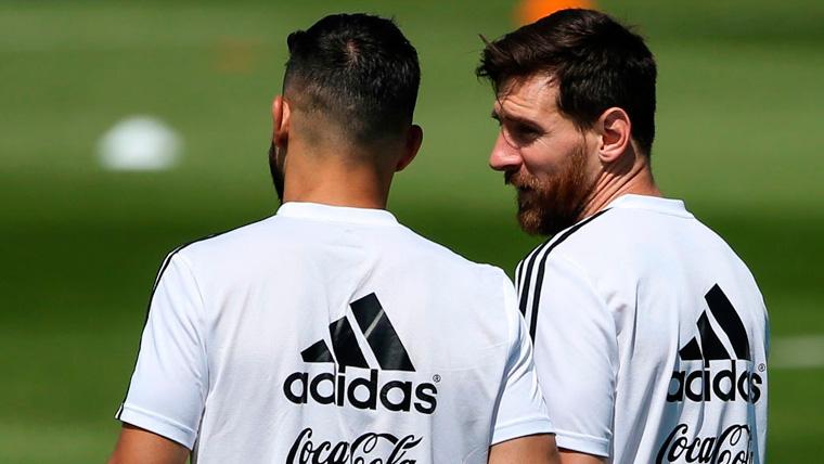 Sergio Agüero y Leo Messi en un entrenamiento de la selección de Argentina