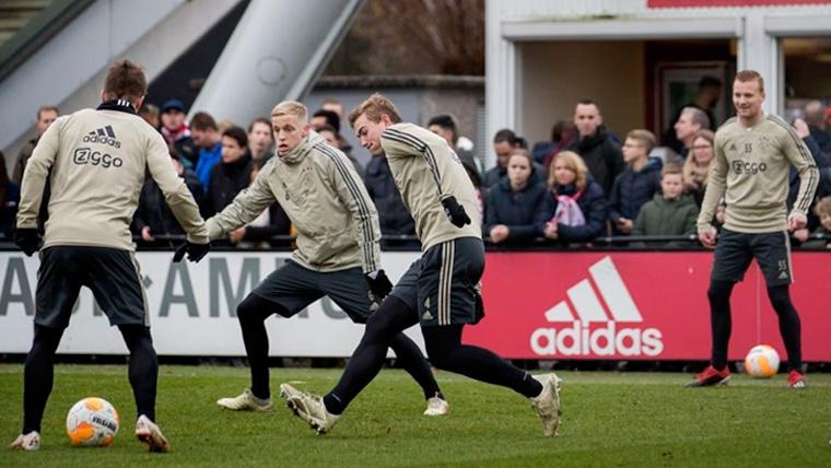 Matthijs de Ligt en un entrenamiento del Ajax