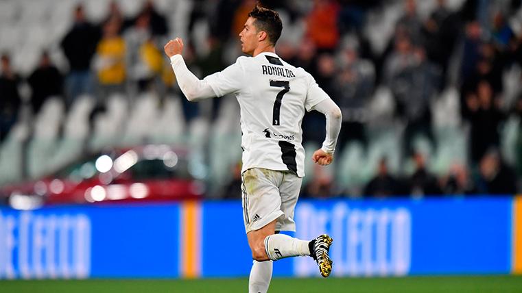 Cristiano Ronaldo celebrates a goal with the Juventus this course