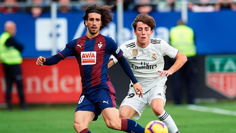 Marc Cucurella in a party with the Eibar